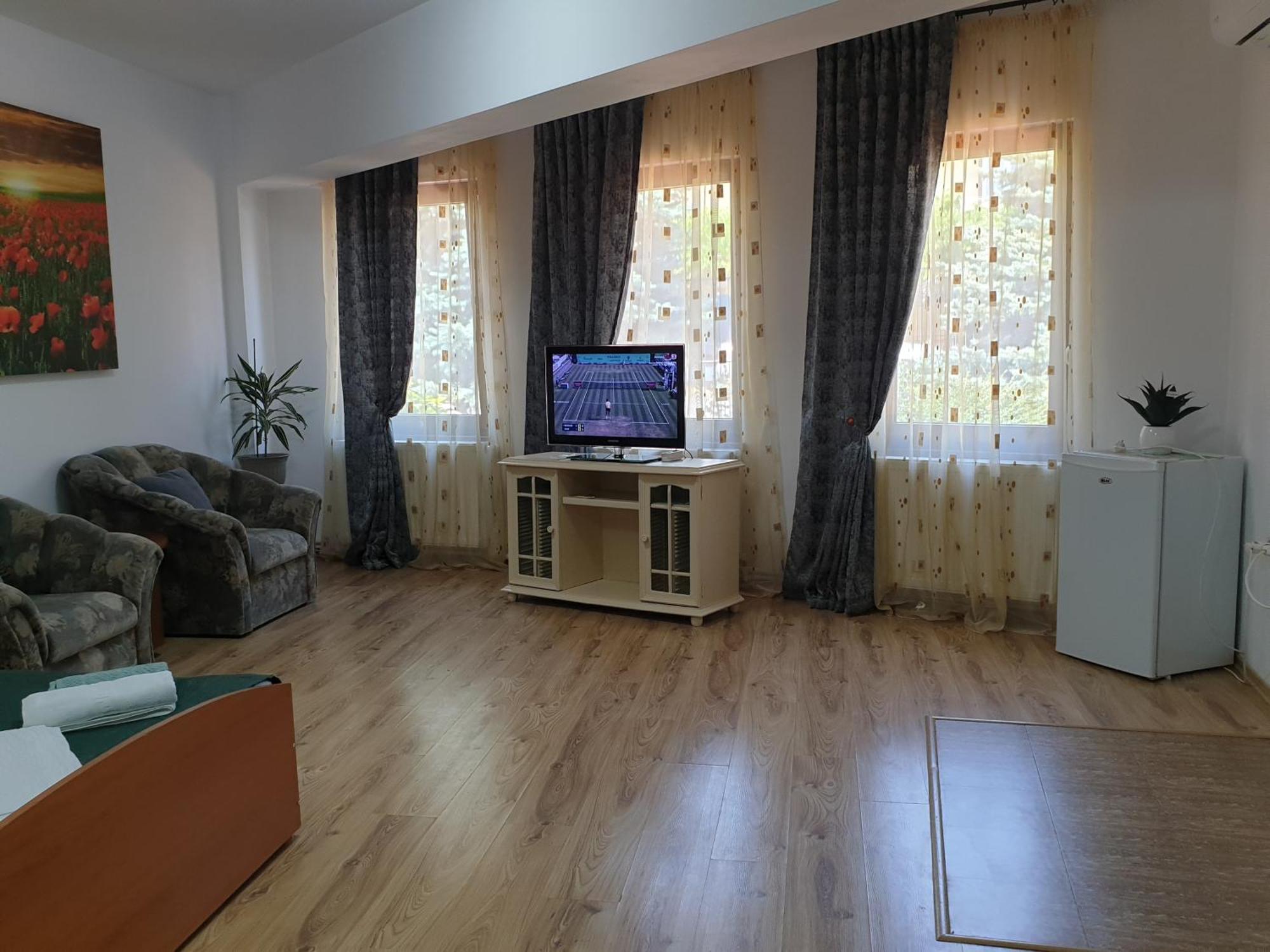 Casa Mary Hotel Костинещи Екстериор снимка