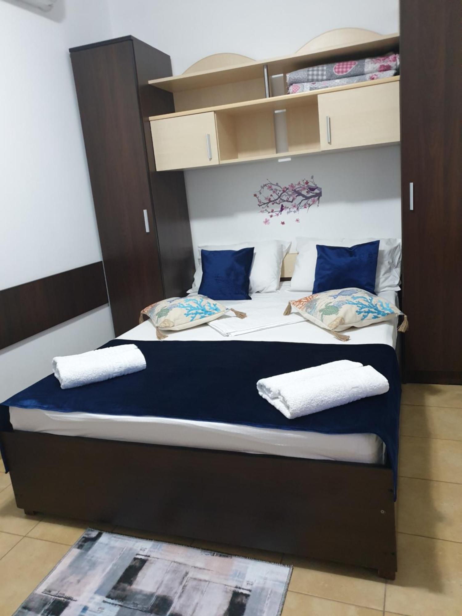 Casa Mary Hotel Костинещи Екстериор снимка